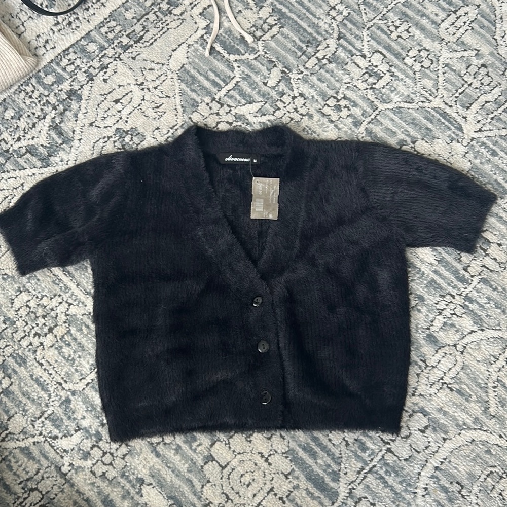 Black, short-sleeve, fuzzy cropped sweater - Size Medium (fits like small), NWT